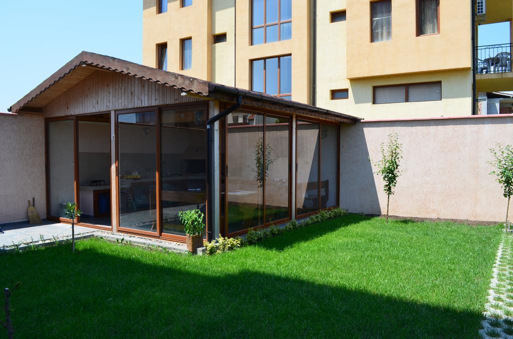 Guest House Georgievi Primorsko Bagian luar foto