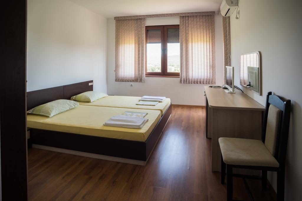 Guest House Georgievi Primorsko Bagian luar foto
