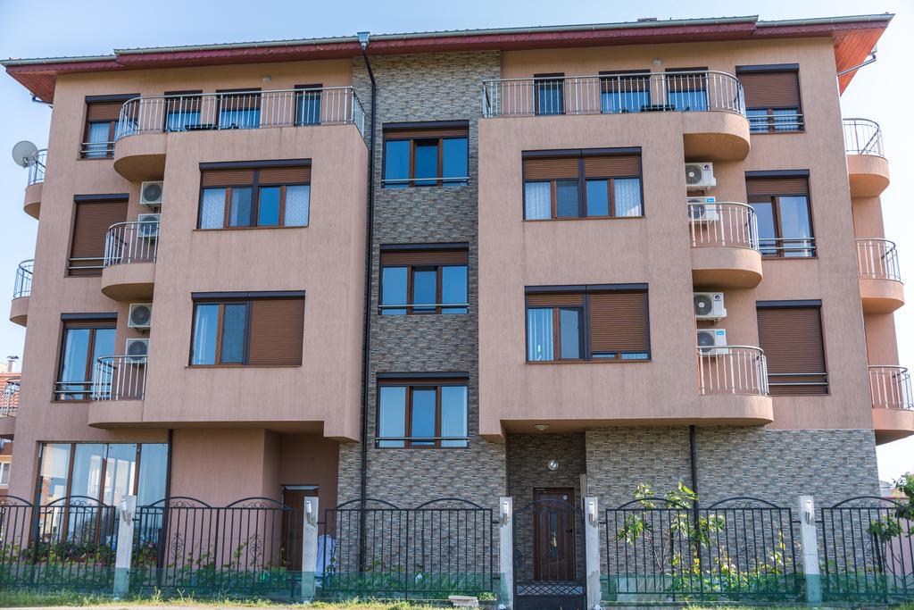 Guest House Georgievi Primorsko Bagian luar foto